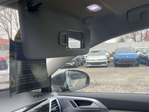 New 2026 Volkswagen Taos SE image 31