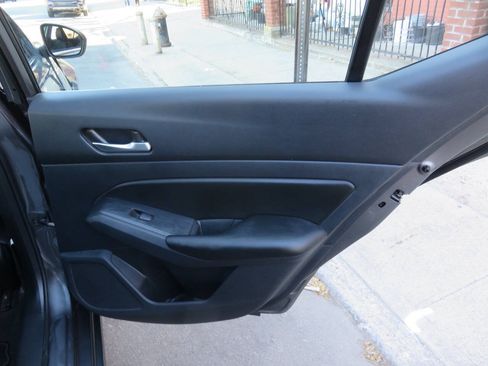 Used 2021 Nissan Altima 2.5 S FWD image 30
