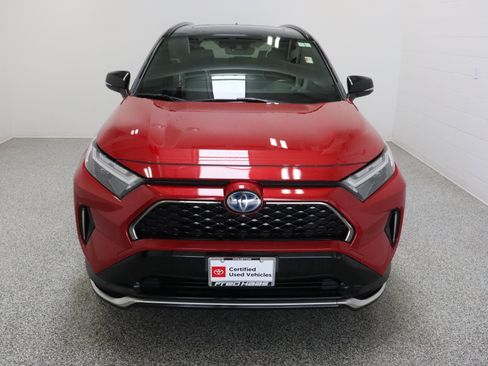 Used 2022 Toyota RAV4 XSE AWD/4WD image 3