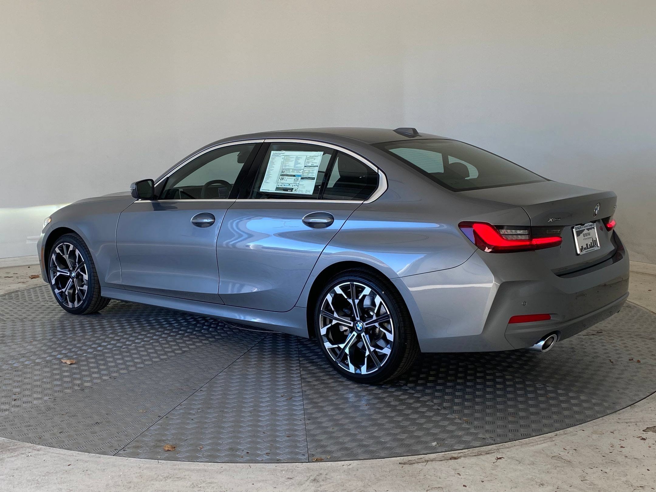Used 2026 BMW 330i xDrive Sedan w/ Premium Package AWD/4WD image 3