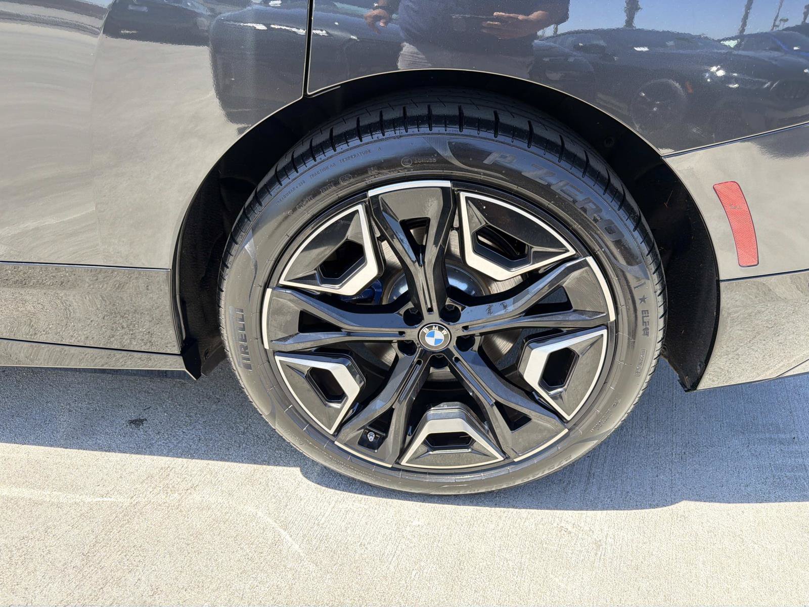 Used 2023 BMW iX M60 w/ Executive Package AWD/4WD image 6
