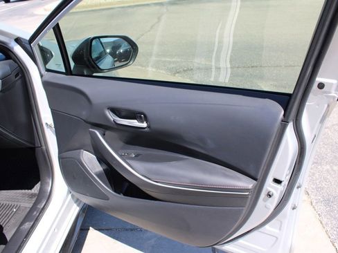 Used 2023 Toyota Corolla SE image 21