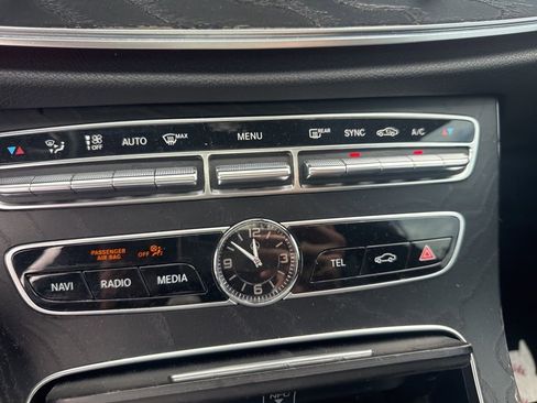 Used 2019 Mercedes-Benz E 300 image 17