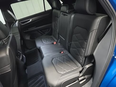 Used 2024 Volkswagen Atlas Cross Sport SE w/ Panoramic Sunroof Package AWD/4WD image 32