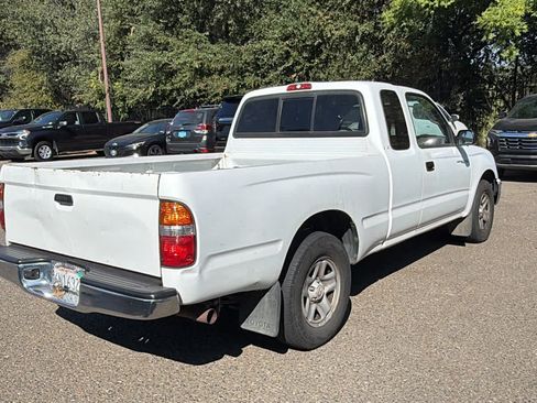 Used 2001 Toyota Tacoma 2WD Xtracab w/ SR5 Pkg w/ Chrome Pkg image 5