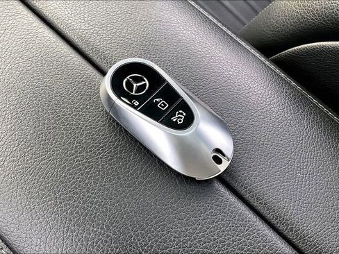 Certified 2022 Mercedes-Benz S 500 4MATIC image 38