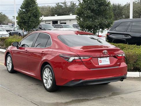 Certified 2023 Toyota Camry LE image 5