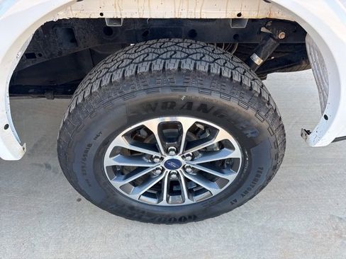 Used 2020 Ford F150 XLT w/ Equipment Group 302A Luxury image 5