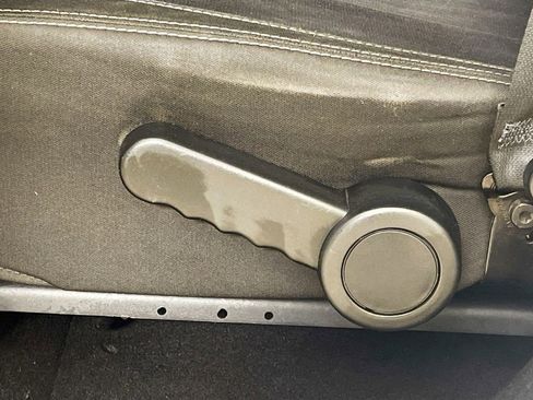 Used 2016 Jeep Wrangler Unlimited Sahara image 19