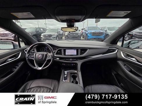 Used 2023 Buick Enclave Avenir w/ Avenir Technology Package AWD/4WD image 26
