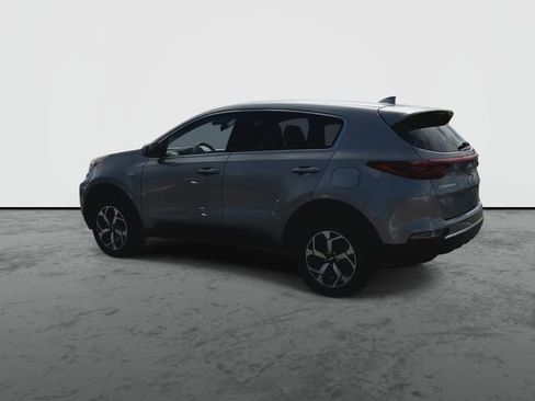 Used 2022 Kia Sportage LX AWD/4WD image 6