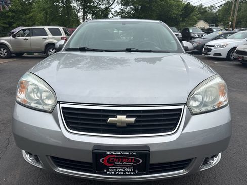 Used 2007 Chevrolet Malibu LT image 2
