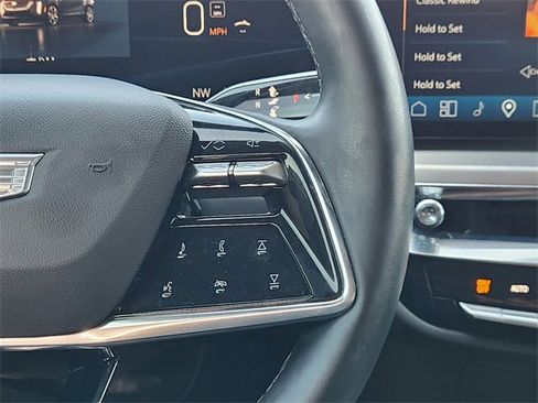 Used 2024 Cadillac Lyriq Luxury image 29