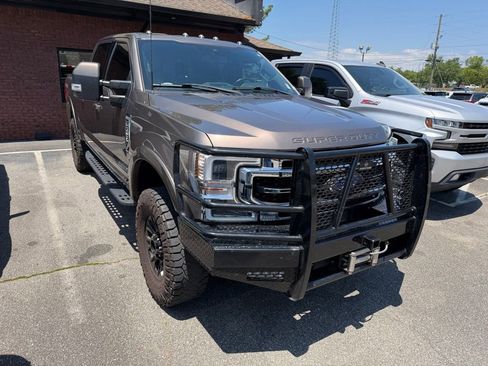 Used 2022 Ford F350 Lariat w/ Tremor Off-Road Package AWD/4WD image 3