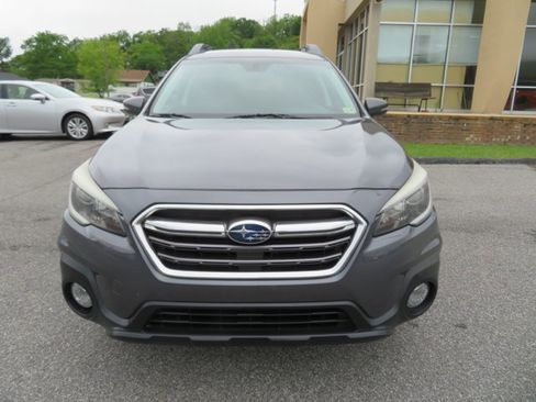 Used 2018 Subaru Outback 2.5i Premium image 9