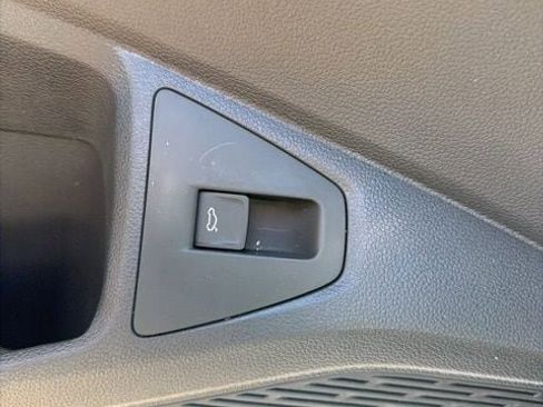 New 2025 Volkswagen Jetta SE image 19