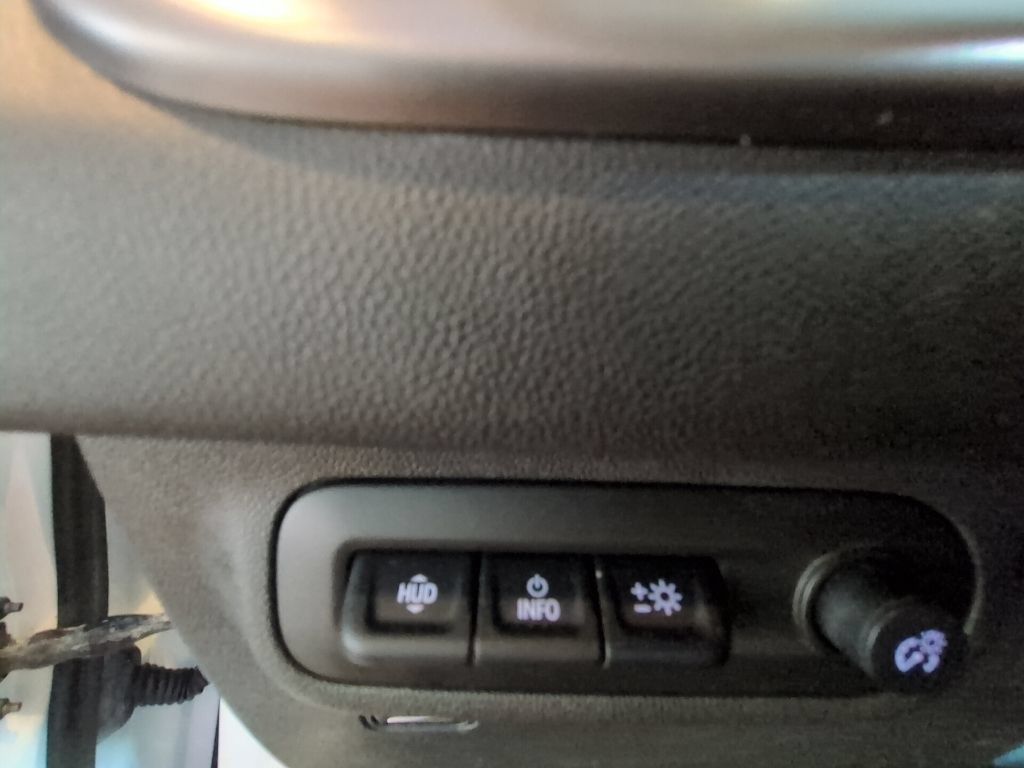 Used 2022 GMC Terrain AT4 w/ Infotainment Package II AWD/4WD image 11