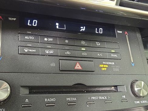 Used 2015 Lexus IS 250 AWD image 17