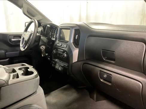 Used 2019 Chevrolet Silverado 1500 Custom w/ Custom Value Package image 14