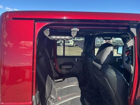 Used 2021 Jeep Gladiator Rubicon image 18