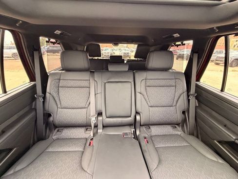 Used 2025 Toyota Sequoia Limited w/ Tow Technology Package AWD/4WD image 31