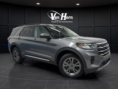 Used 2025 Ford Explorer Active w/ Active Comfort Package AWD/4WD image 1