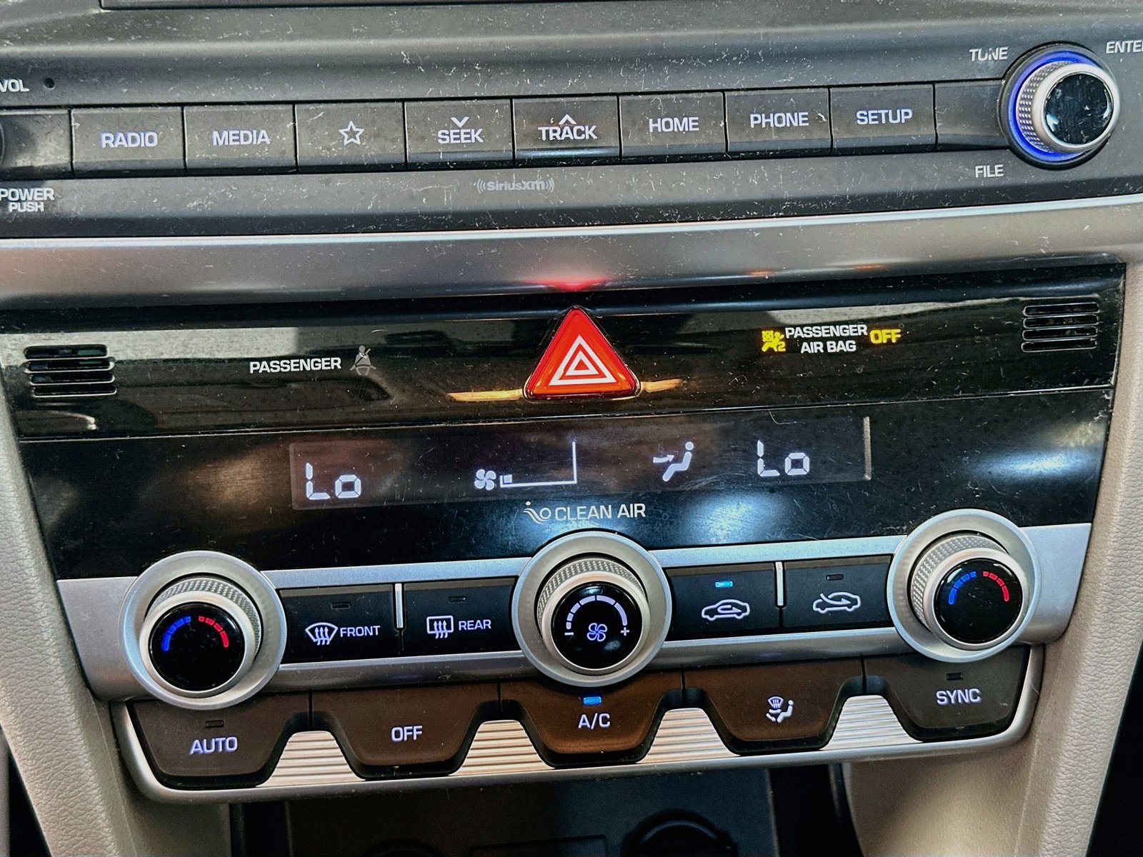 Used 2019 Hyundai Elantra Value Edition FWD image 14