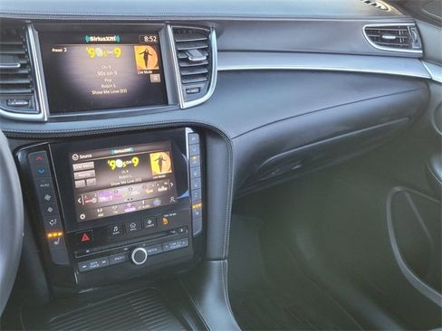 Used 2021 INFINITI QX50 Luxe w/ Appearance Package image 27