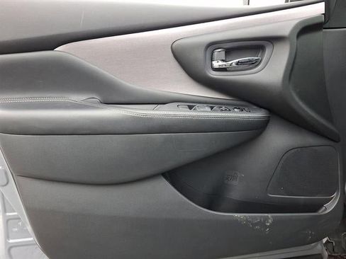 Used 2024 Nissan Murano SV w/ SV Midnight Edition Package image 13