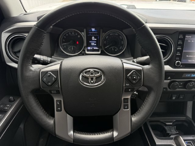 Used 2022 Toyota Tacoma SR5 RWD image 16