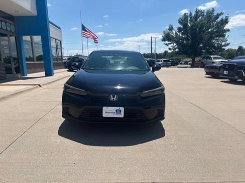 Certified 2023 Honda Civic Sport image 2