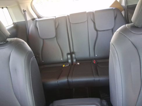 New 2026 Kia Carnival SX FWD image 23