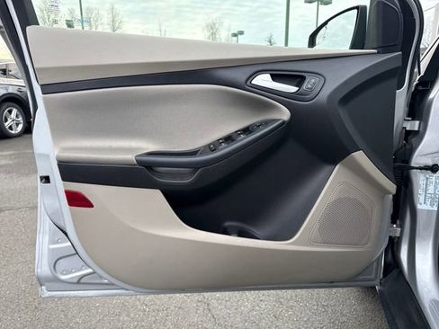 Used 2015 Ford Focus SE image 15