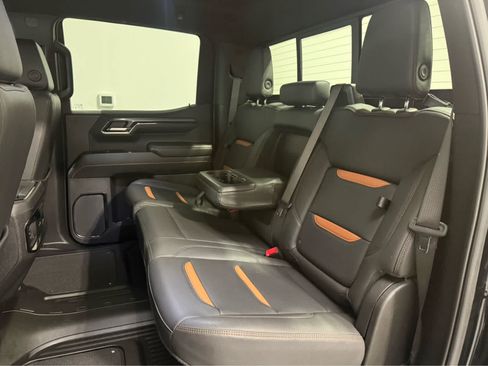 Used 2024 GMC Sierra 1500 AT4 w/ AT4 Preferred Package AWD/4WD image 15