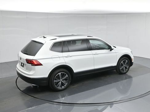 Used 2019 Volkswagen Tiguan SEL image 44