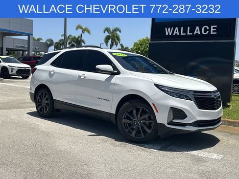 Used 2022 Chevrolet Equinox RS w/ RS Leather Package FWD image 2