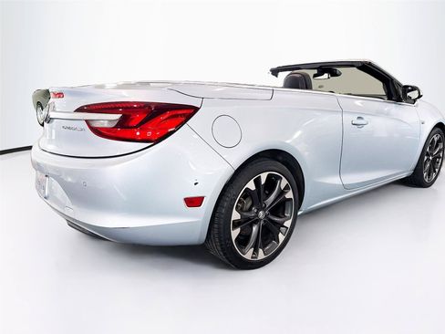 Used 2019 Buick Cascada Premium FWD image 4