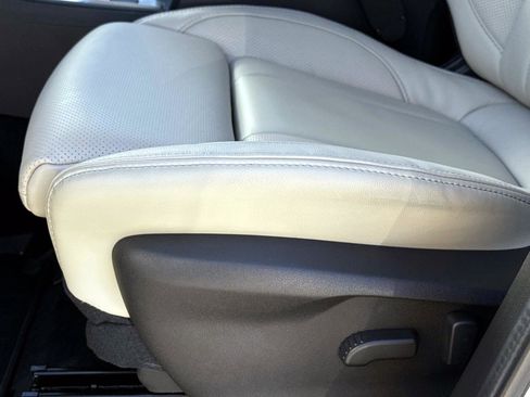 Certified 2025 Subaru Ascent Limited w/ Popular Package #1 image 22