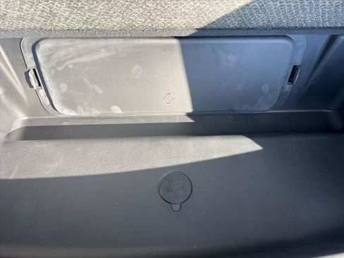 Certified 2025 Jeep Grand Cherokee L Altitude image 37