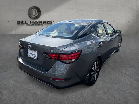 Used 2022 Nissan Sentra SV w/ SV Premium Package FWD image 5