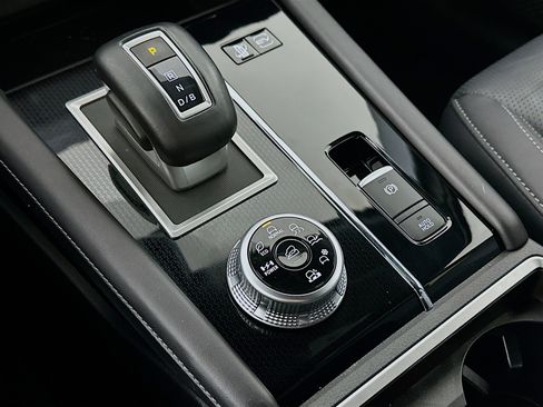 Used 2025 Mitsubishi Outlander SEL Black Edition image 17