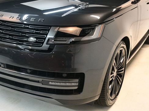 Used 2023 Land Rover Range Rover SE image 13