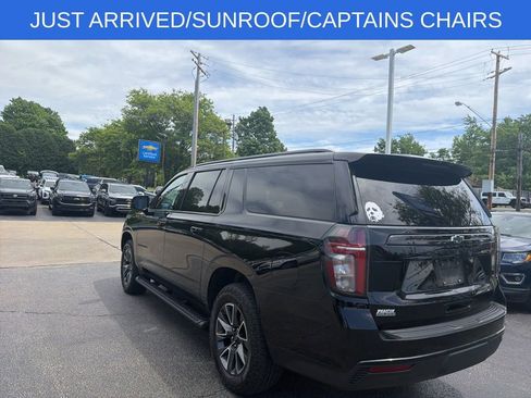 Used 2024 Chevrolet Suburban Z71 w/ Luxury Package AWD/4WD image 5