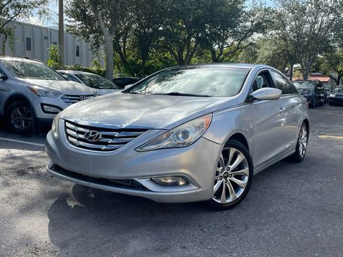 Used 2013 Hyundai Sonata SE image 3
