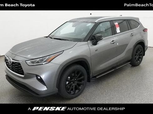 Used 2026 Toyota Highlander Limited AWD/4WD image 1