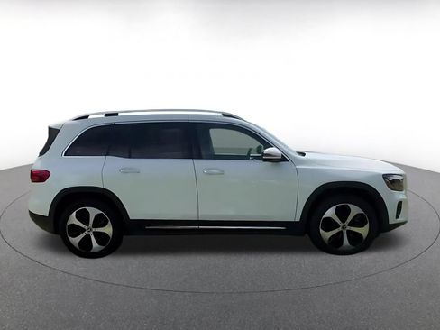 Used 2025 Mercedes-Benz GLB 250 image 16