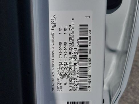 Used 2025 Toyota Tacoma TRD Off-Road image 32