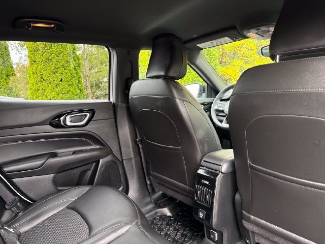 Used 2023 Jeep Compass Latitude AWD/4WD image 21