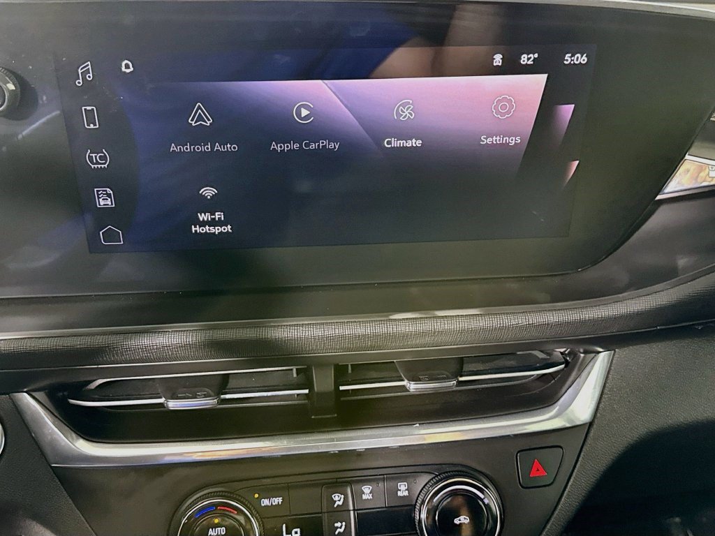 Used 2025 Buick Envista Preferred FWD image 17