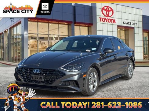Used 2023 Hyundai Sonata SEL w/ Cargo Package image 1